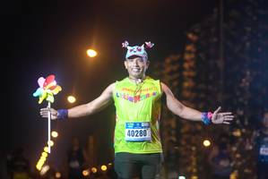 BIB: 40280
                            <button type="button" onclick="openModal(18281860)" class="btn btn-primary btn-sm float-right btn-popup" data-toggle="modal" data-target=".modal-high-quality">
                        <i class="fas fa-shopping-cart"></i> Add to Cart
                    </button>
                                            <button type="button" onclick="isThisMe(18281860, true)" class="btn btn-success btn-sm float-right btn-popup btn-isme hidden" data-toggle="tooltip" data-placement="bottom" title="นี่คือรูปของคุณใช่ไหม คลิกที่นี่เพื่อเอาเข้าอัลบั้ม">
                        <i class="fas fa-plus"></i> Add to album
                    </button>
                    <button type="button" onclick="isThisMe(18281860, false)" class="btn btn-warning btn-sm float-right btn-popup btn-isnotme hidden">
                        <i class="fas fa-ban"></i> Remove from album
                    </button>